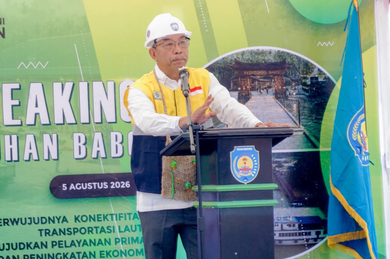 Anggota DPR RI,Alfons Manibuy
